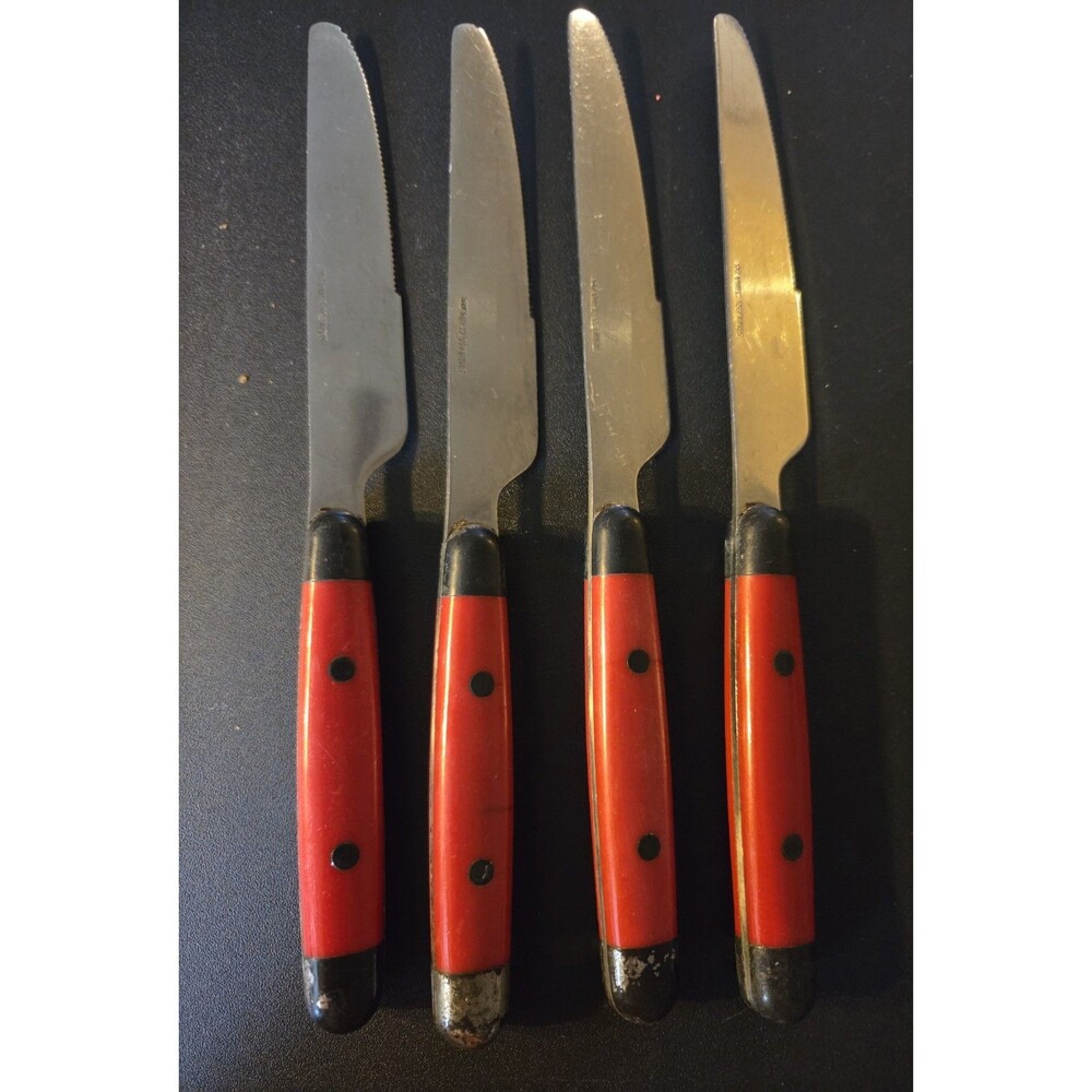 (4)Vtg Mid Century Cherry Red Bakelite Knife Set Serrated Stainless As Is Patina